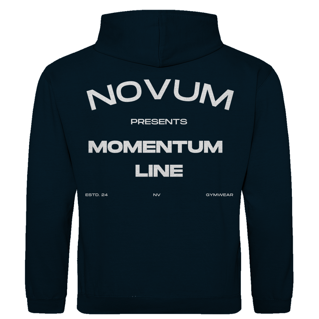 Navy Novum Momentum Hoodie, unisex, aus 100% ringgesponnener Baumwolle mit einem Stoffgewicht von 280 g/m². Optimale Passform und stilvolles Design. Schlichtes Design auf der Vorderseite mit Novum Logo und hochwertigem Backprint 'Novum presents Momentum Line'. Mit praktischer Kängurutasche.