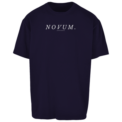 Navy Unisex Oversize Shirt: Atmungsaktiv, Oversize Fit, schlichtes Design vorne mit Novum Apparel Logo auf der Brust, hochwertiger Dream Backprint, angenehmer Tragekomfort. Perfekt für trendbewusste Käufer. Jetzt online kaufen!