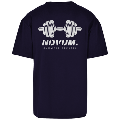 Navy Unisex Oversize Shirt: Atmungsaktiv, Oversize Fit, schlichtes Design vorne mit Novum Apparel Logo auf der Brust, hochwertiger Oversize Dumbbell Backprint, angenehmer Tragekomfort. Perfekt für trendbewusste Käufer. Jetzt online kaufen!